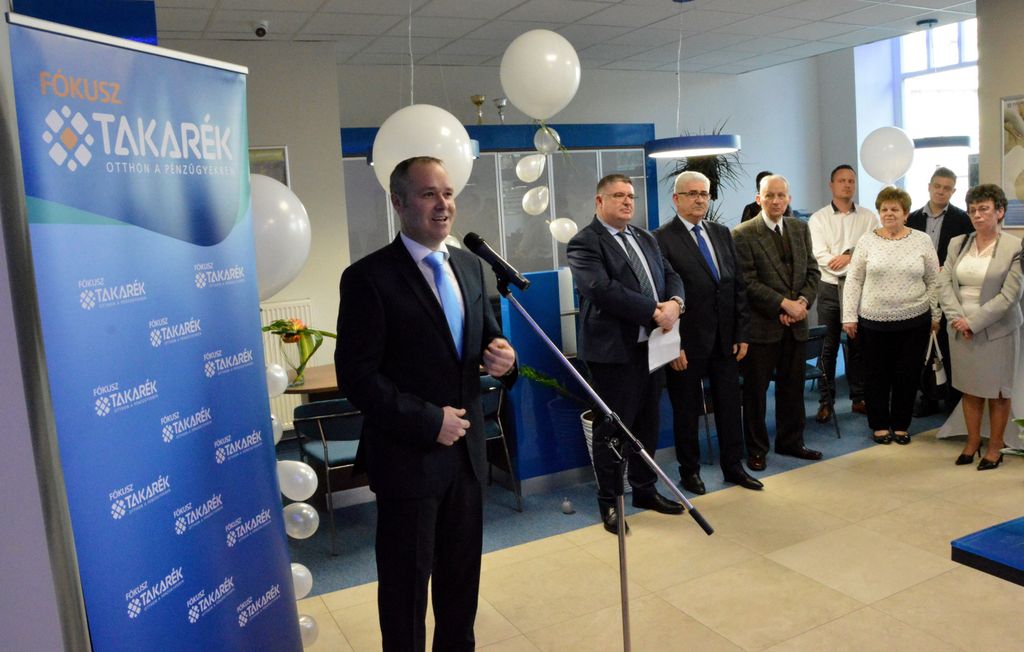 Fókusz Takarék fiók megnyitó, Kecskemét, BauGenerál kivitelezés
